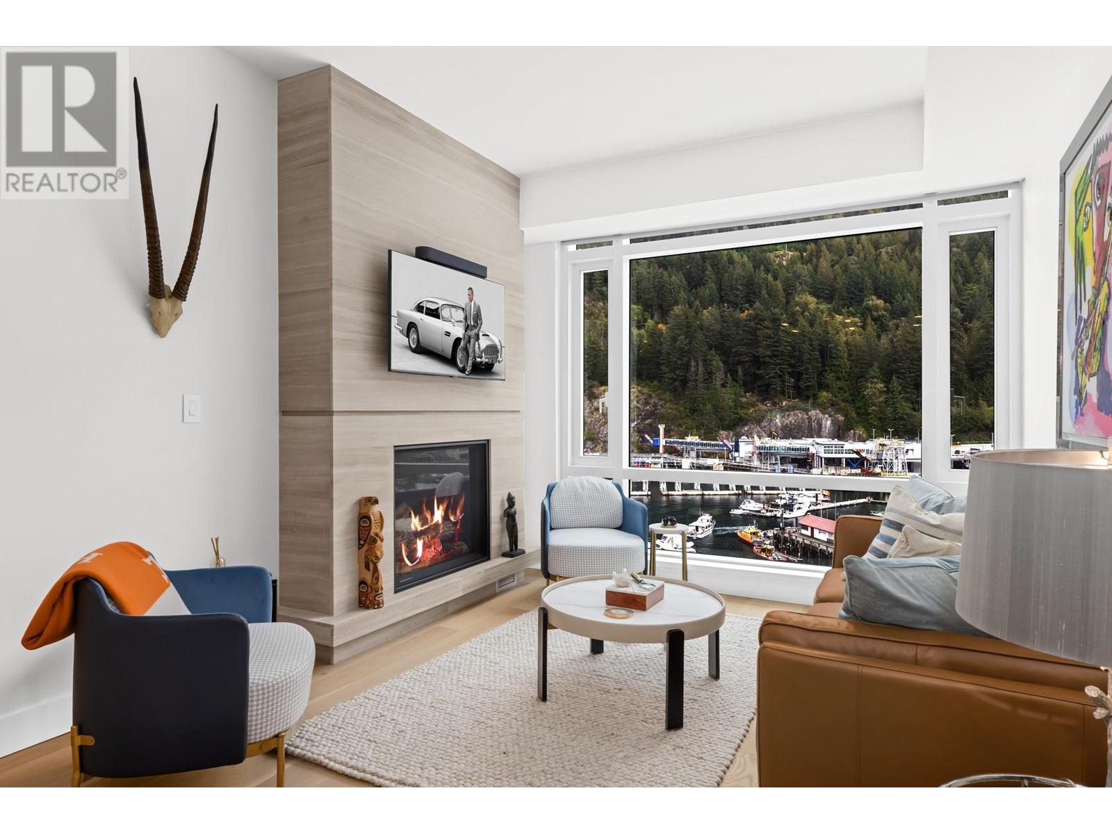 Photo 13 of 706 6707 Nelson Avenue, West Vancouver BC