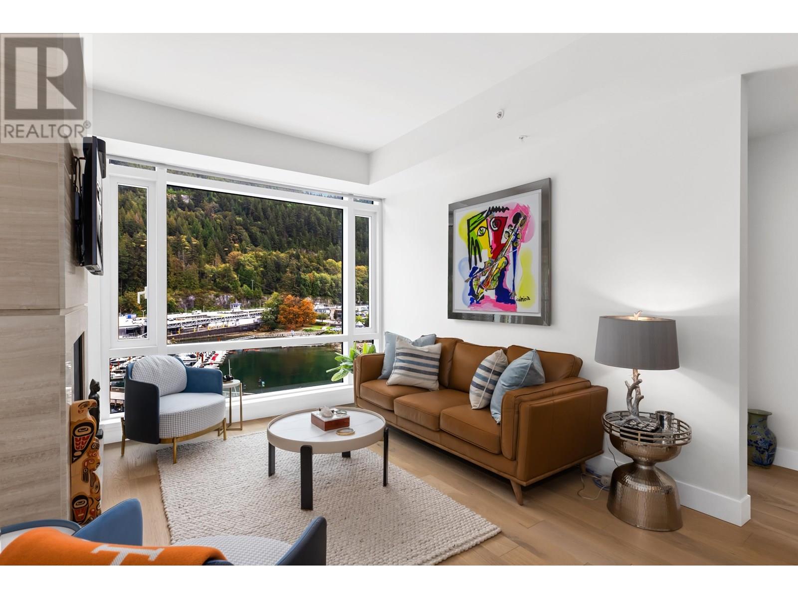 Photo 14 of 706 6707 Nelson Avenue, West Vancouver BC