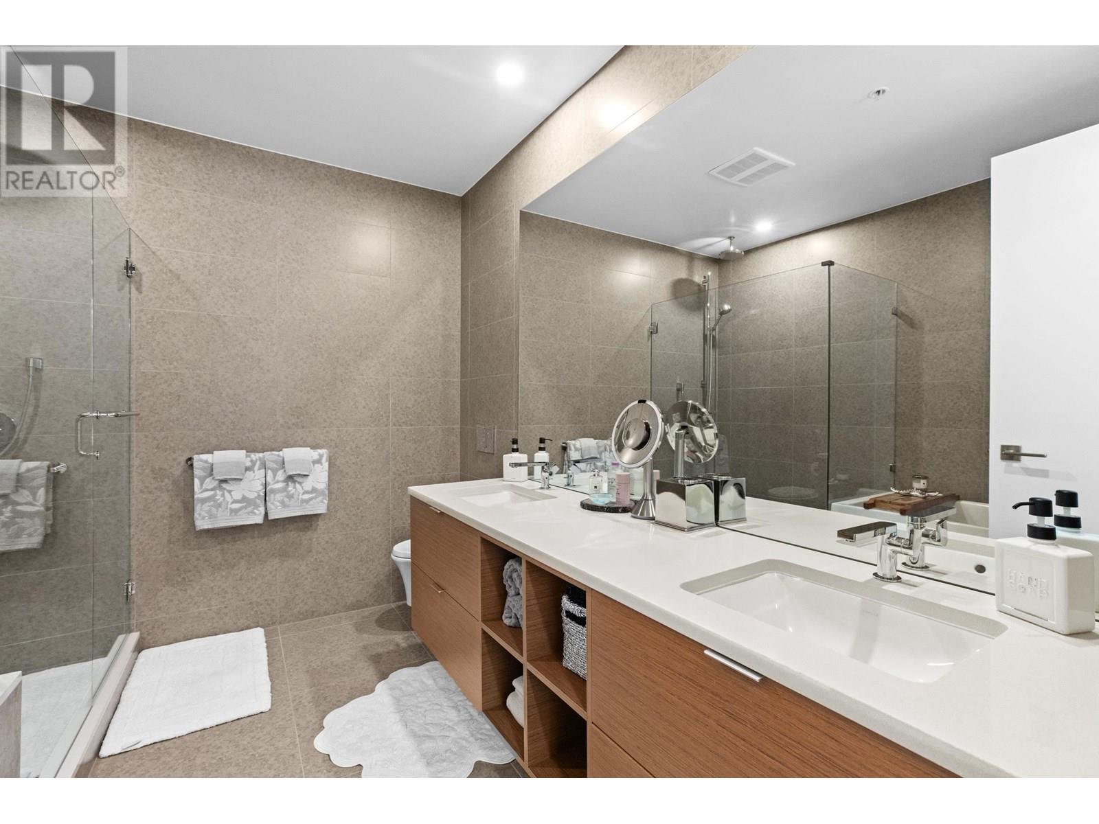 Photo 20 of 706 6707 Nelson Avenue, West Vancouver BC