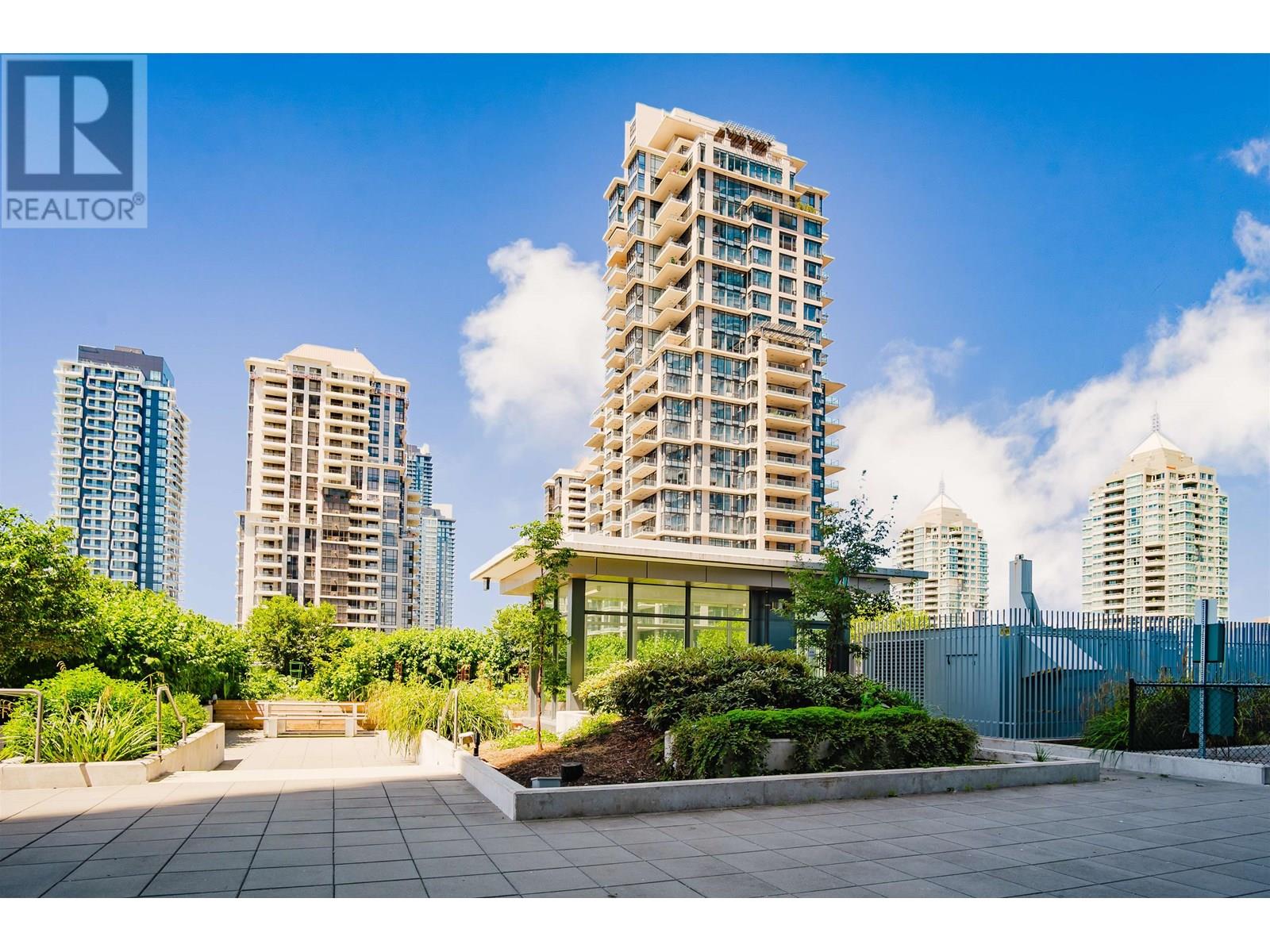 Photo 4 of 3507 2085 Skyline Court, Burnaby BC