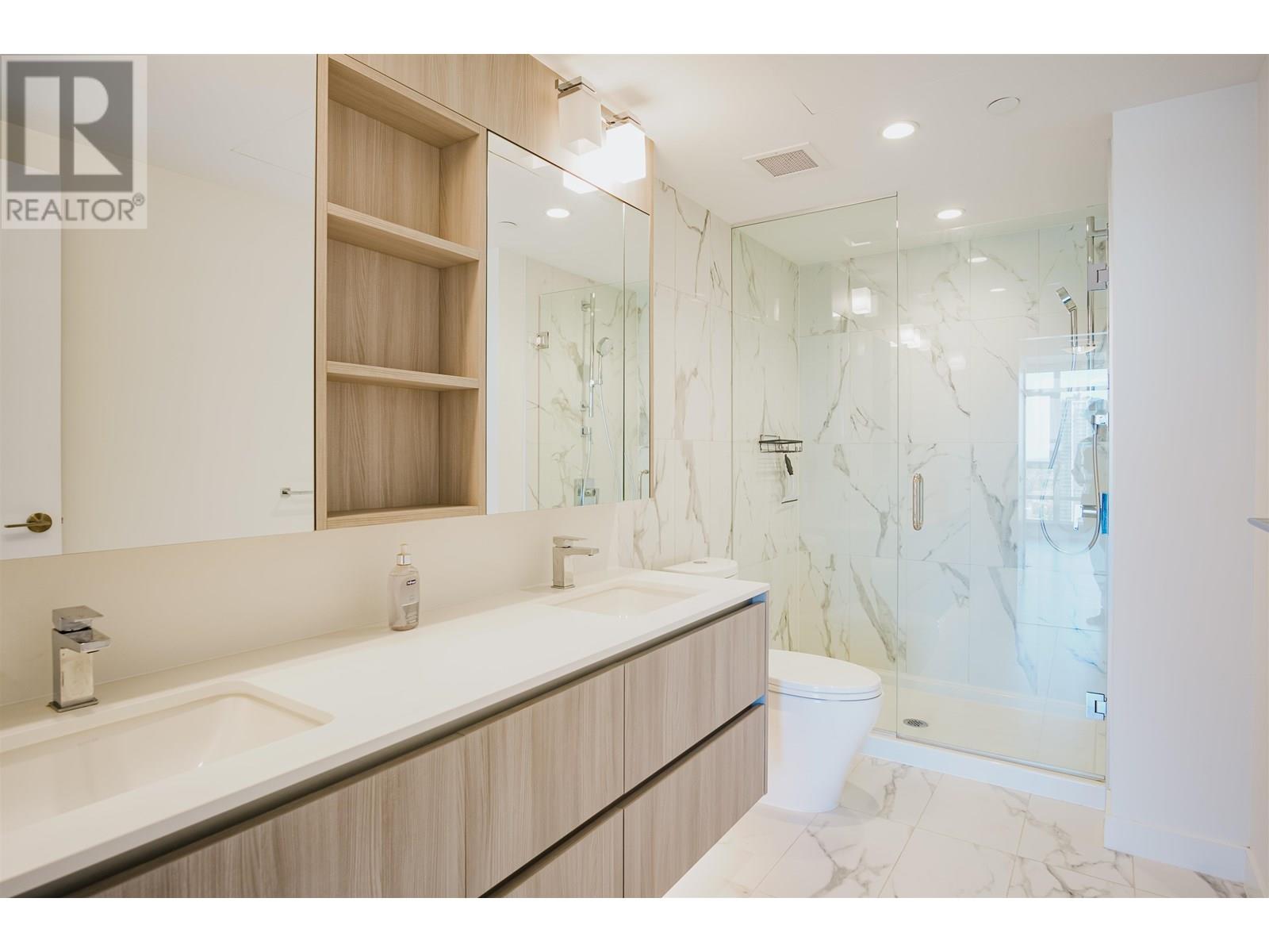 Photo 1 of 3507 2085 Skyline Court, Burnaby BC