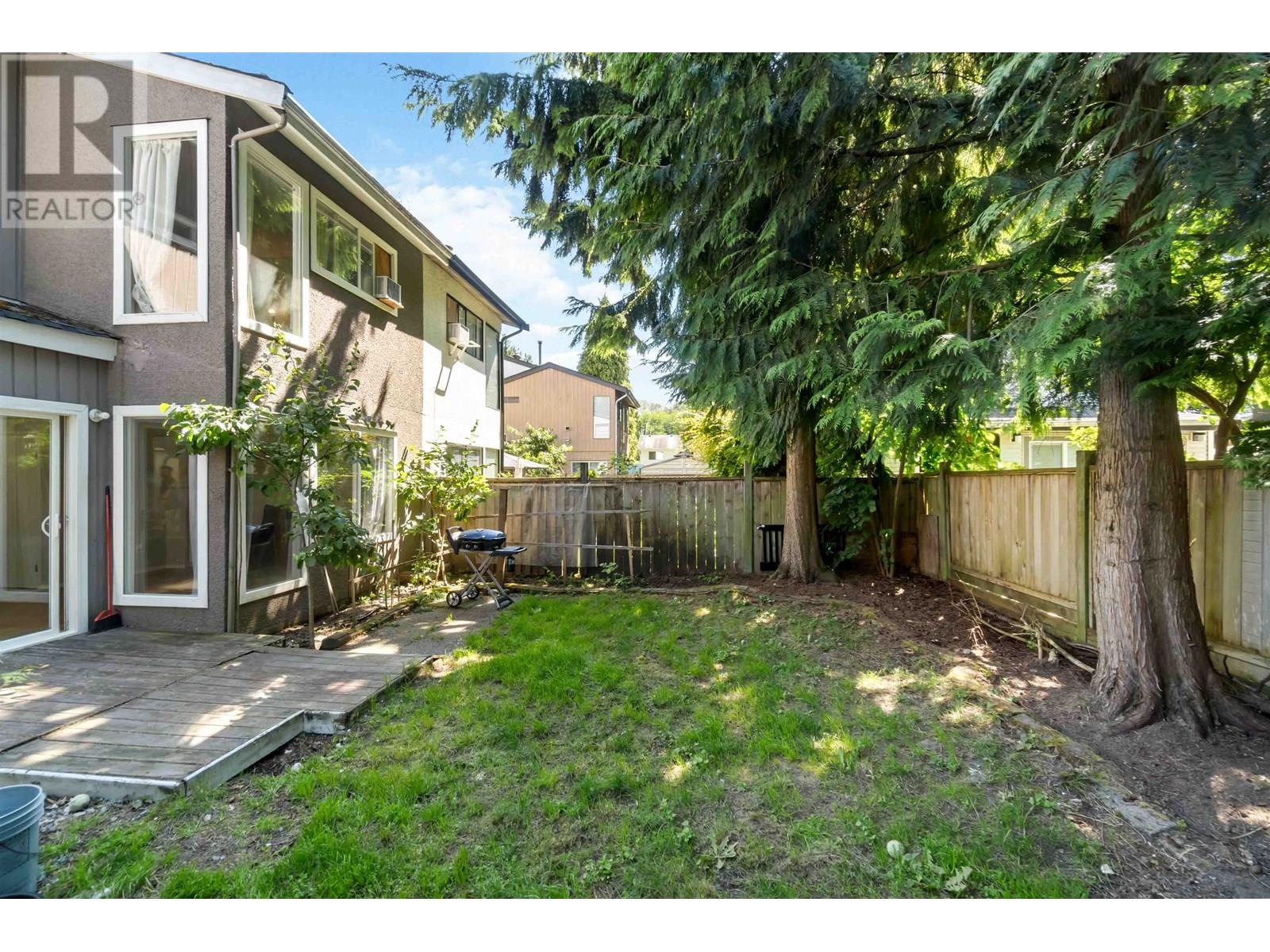 Photo 8 of 881 Pinebrook Place, Coquitlam BC