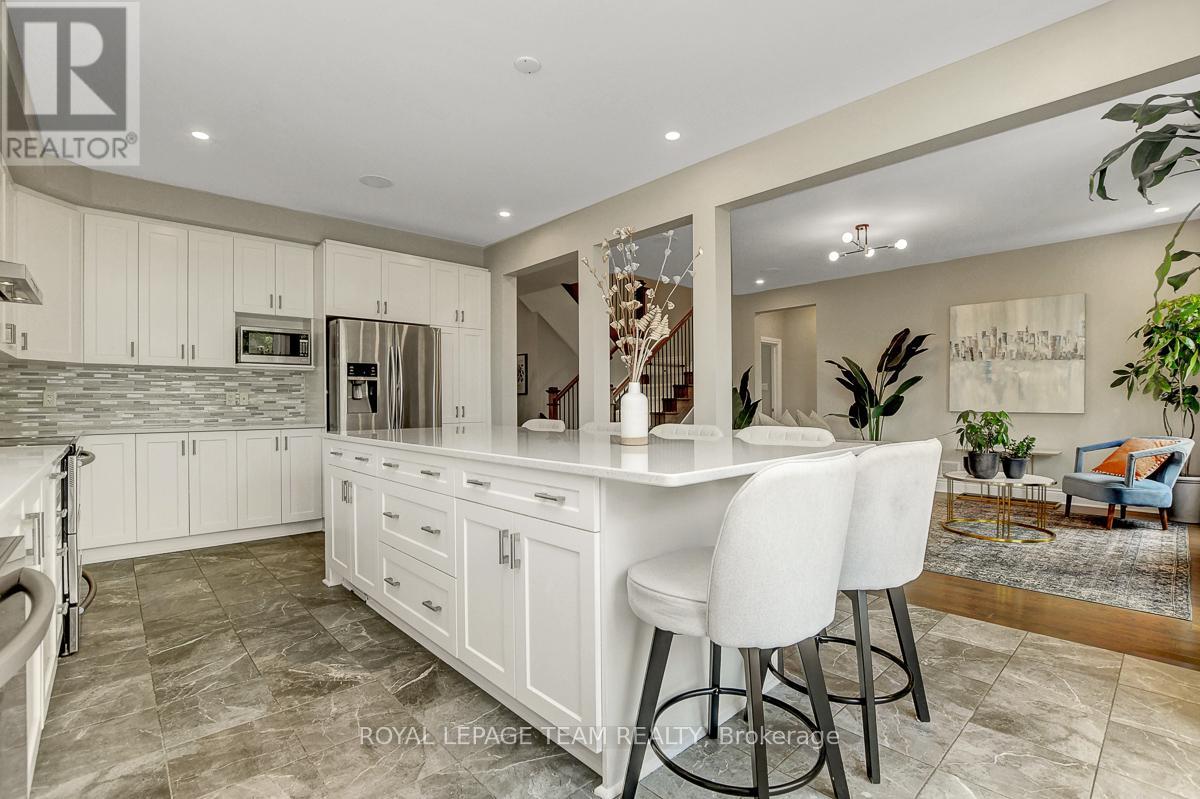 Photo 12 of 879 Percival Crescent, Ottawa ON