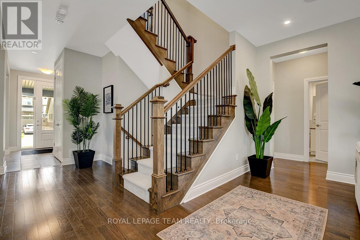 Photo 20 of 879 Percival Crescent, Ottawa ON