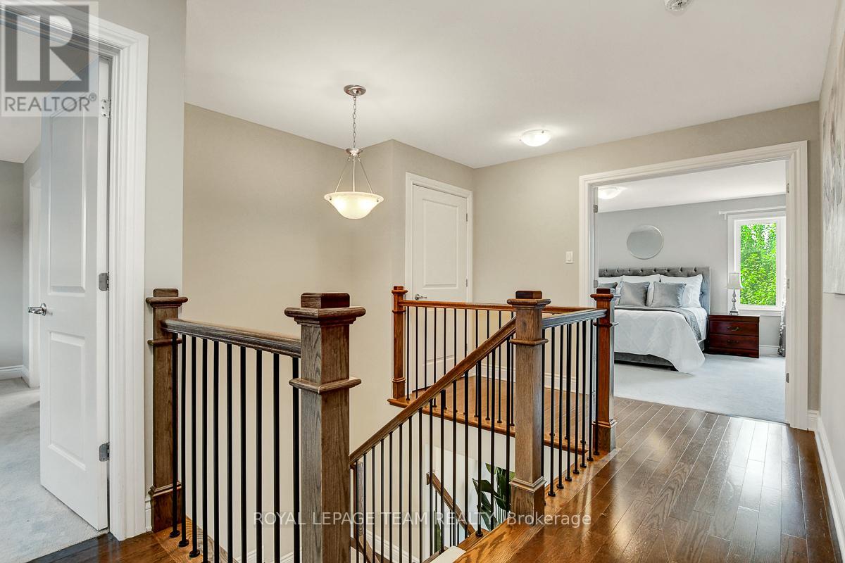 Photo 21 of 879 Percival Crescent, Ottawa ON