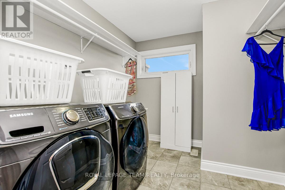 Photo 35 of 879 Percival Crescent, Ottawa ON
