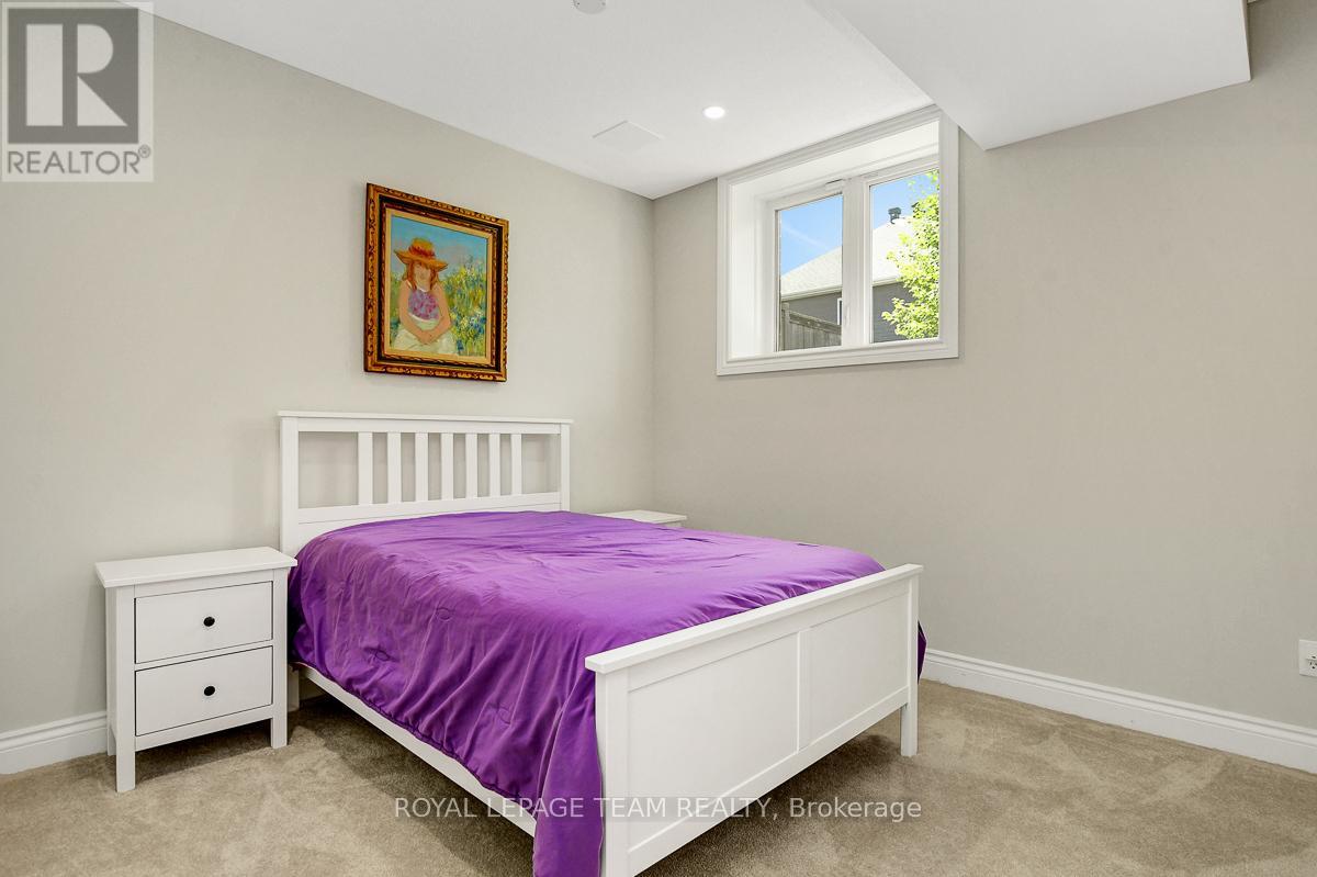 Photo 40 of 879 Percival Crescent, Ottawa ON