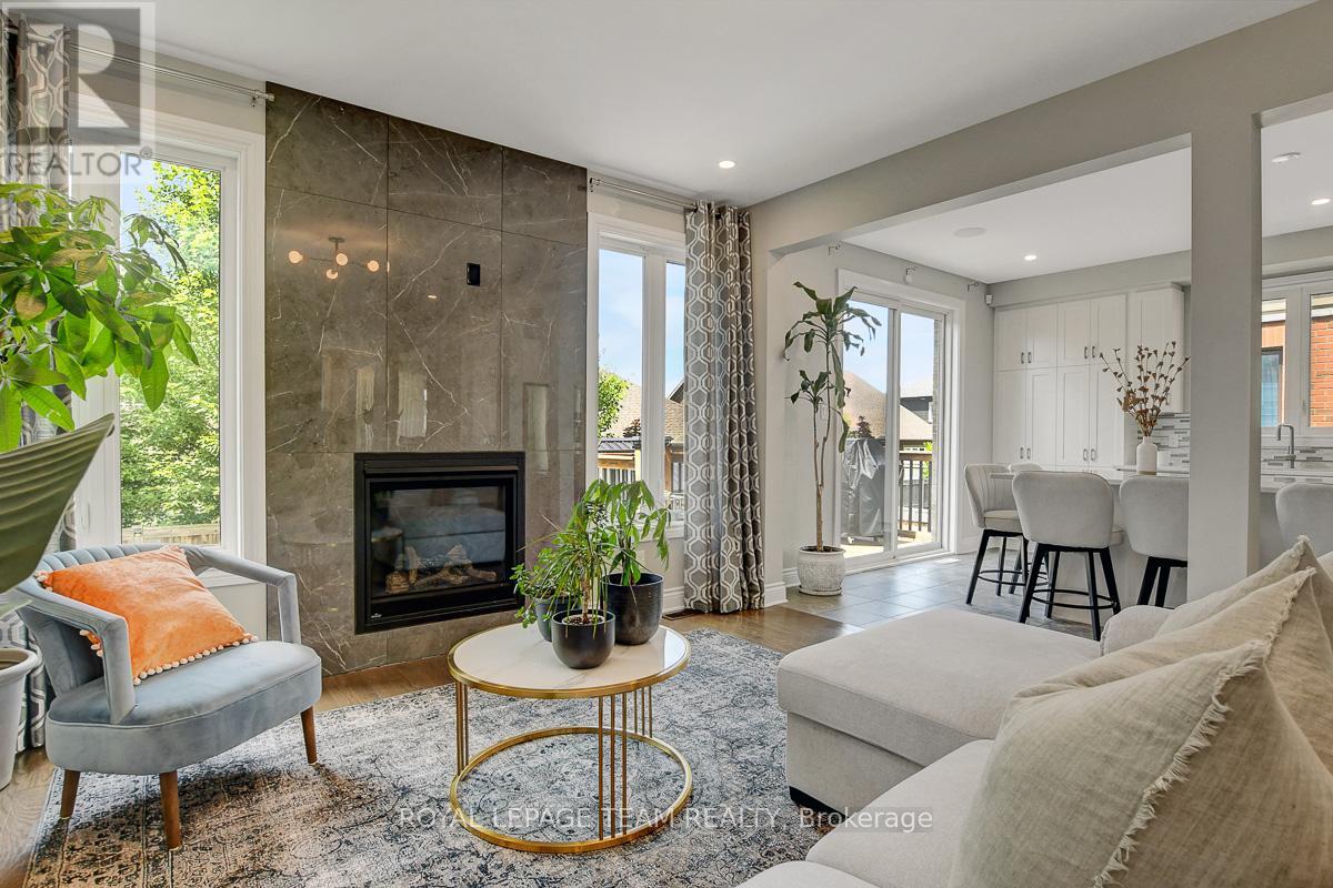 Photo 9 of 879 Percival Crescent, Ottawa ON