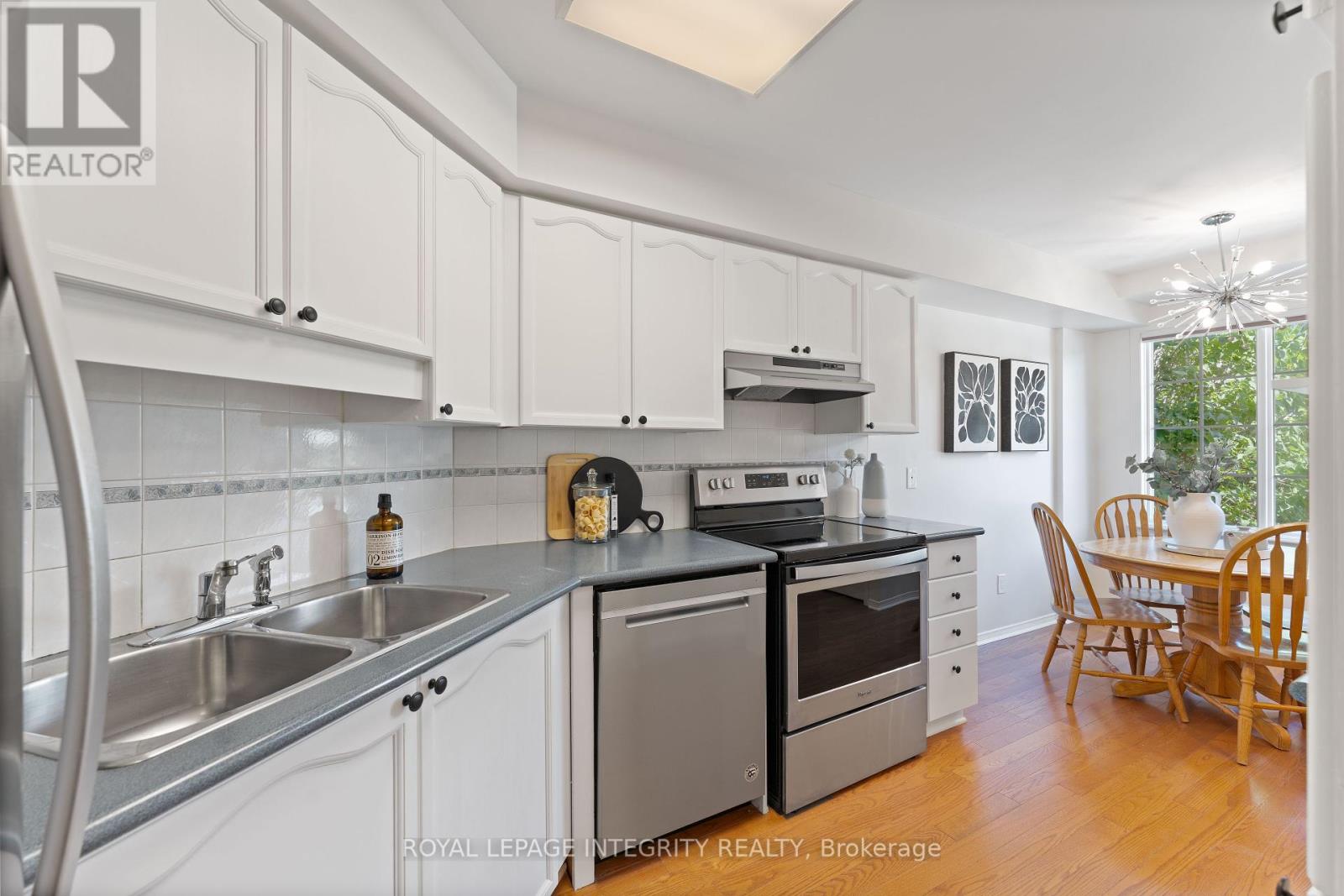 Photo 9 of E 108 Centrepointe Drive, Ottawa ON
