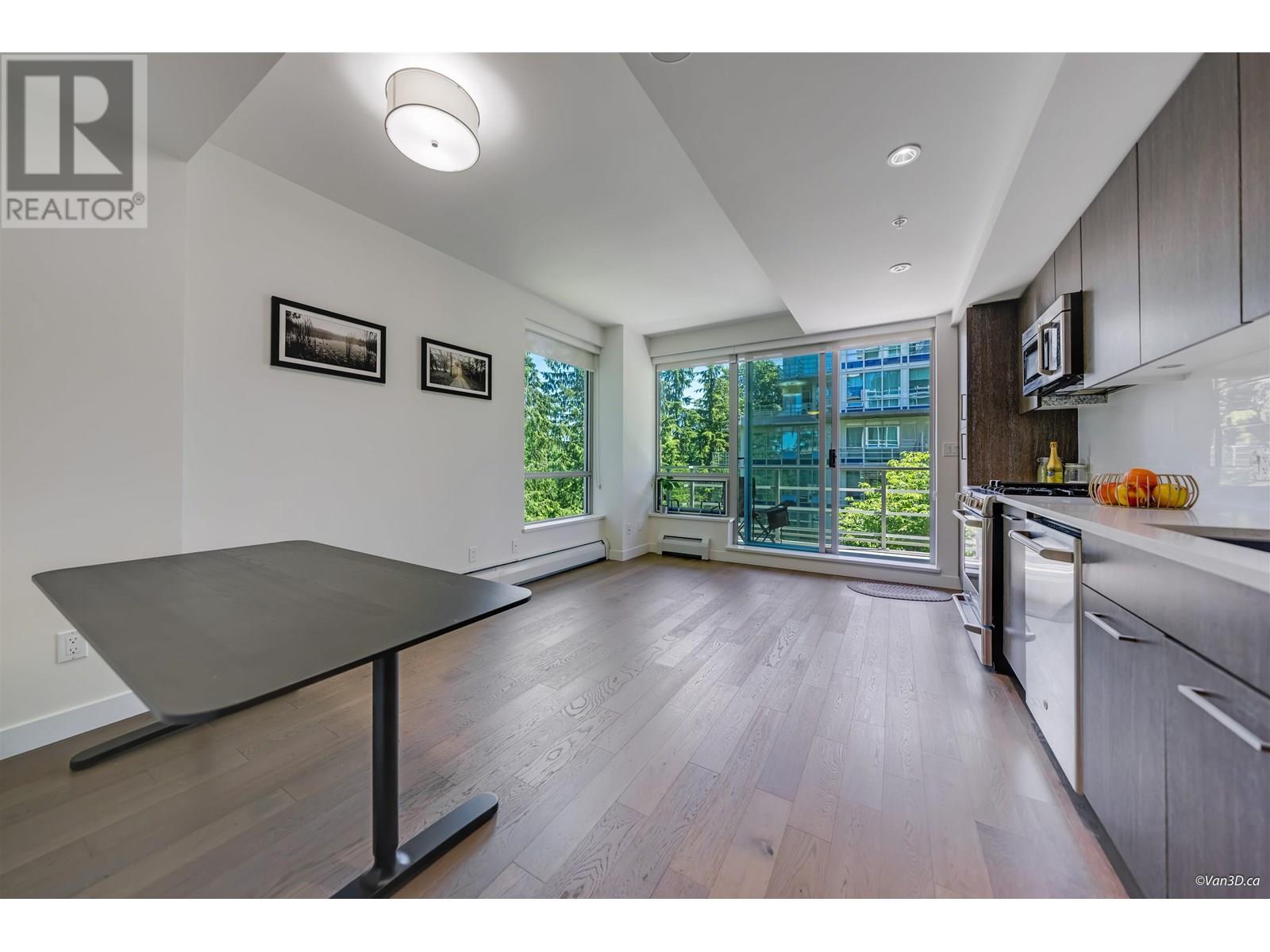 Photo 4 of 209 9060 University Crescent, Burnaby BC
