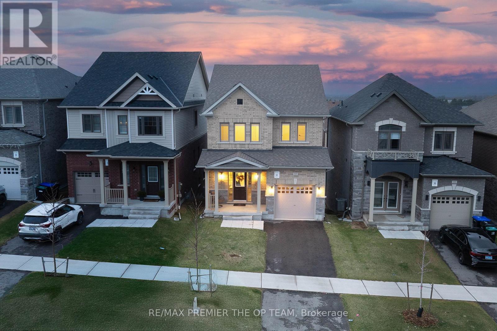 Photo 5 of 53 Janes Crescent, New Tecumseth ON