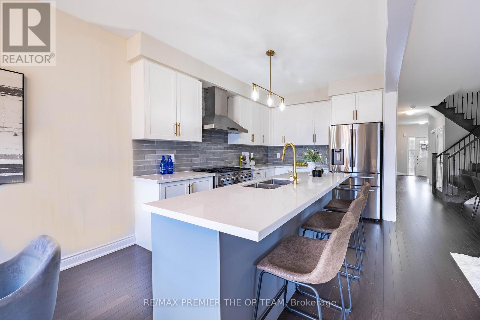 Photo 14 of 53 Janes Crescent, New Tecumseth ON