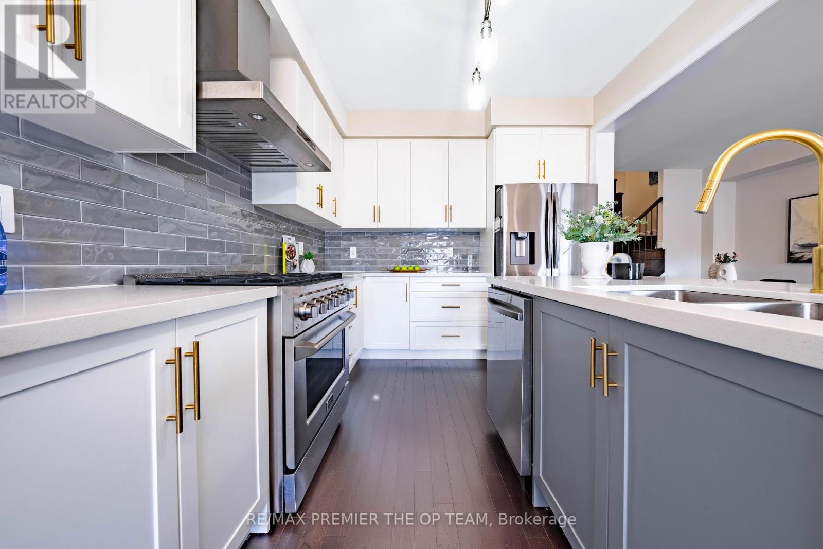 Photo 25 of 53 Janes Crescent, New Tecumseth ON