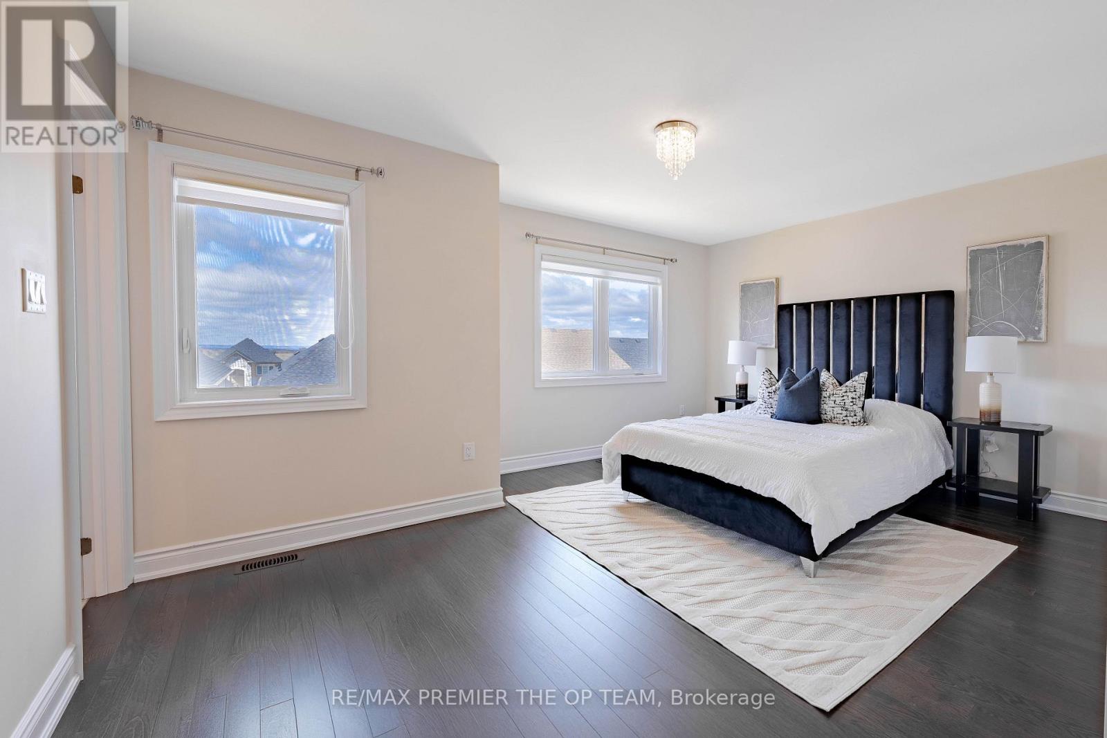 Photo 20 of 53 Janes Crescent, New Tecumseth ON