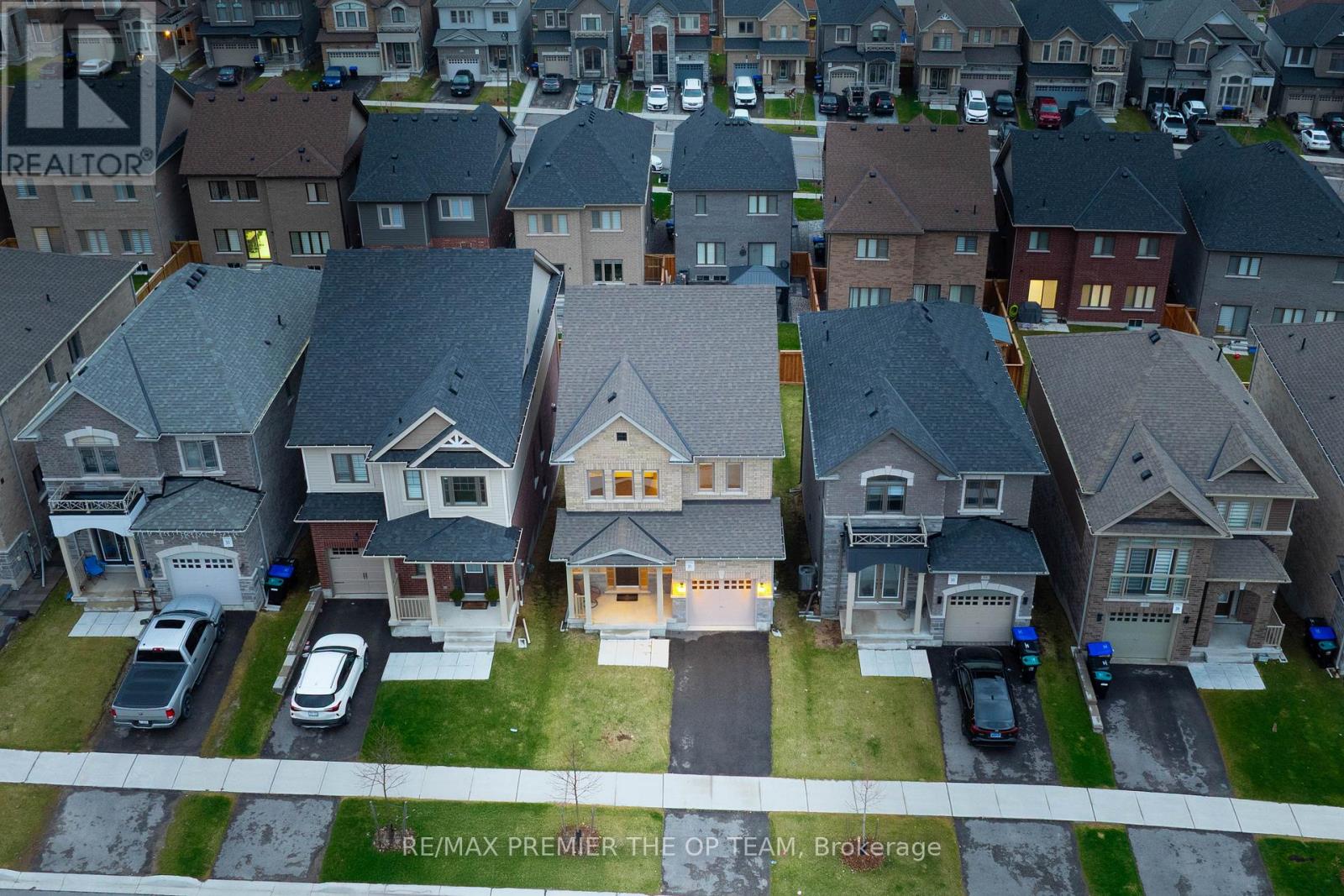 Photo 29 of 53 Janes Crescent, New Tecumseth ON
