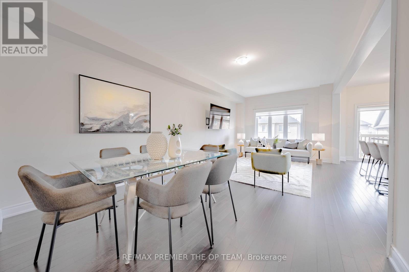 Photo 18 of 53 Janes Crescent, New Tecumseth ON