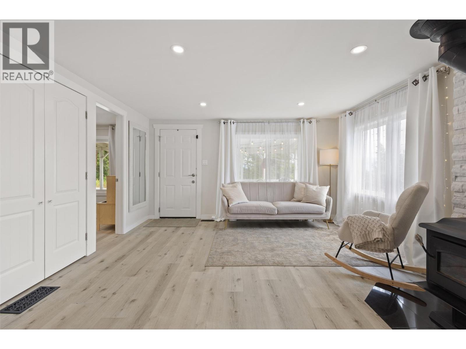  3070 Smith Creek Road, West Kelowna