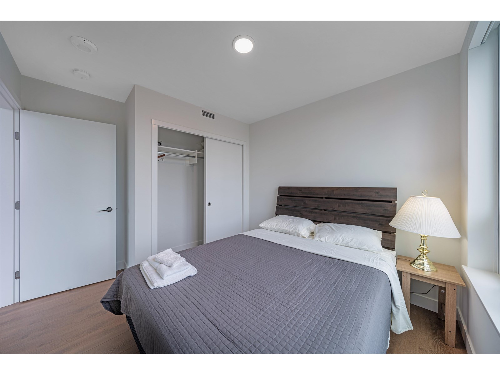 Photo 24 of 402 13359 Old Yale Road, Surrey BC