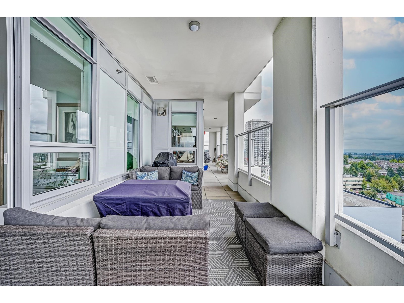1302 1441 JOHNSTON ROAD, White Rock