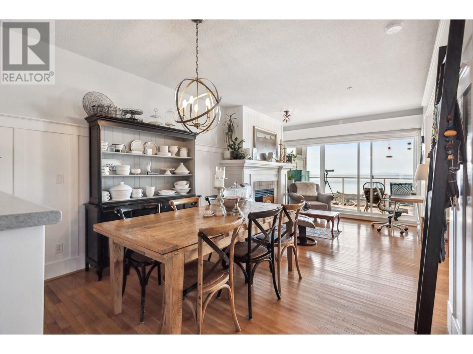 #210-1120 TSATSU SHORES Drive, Tsawwassen