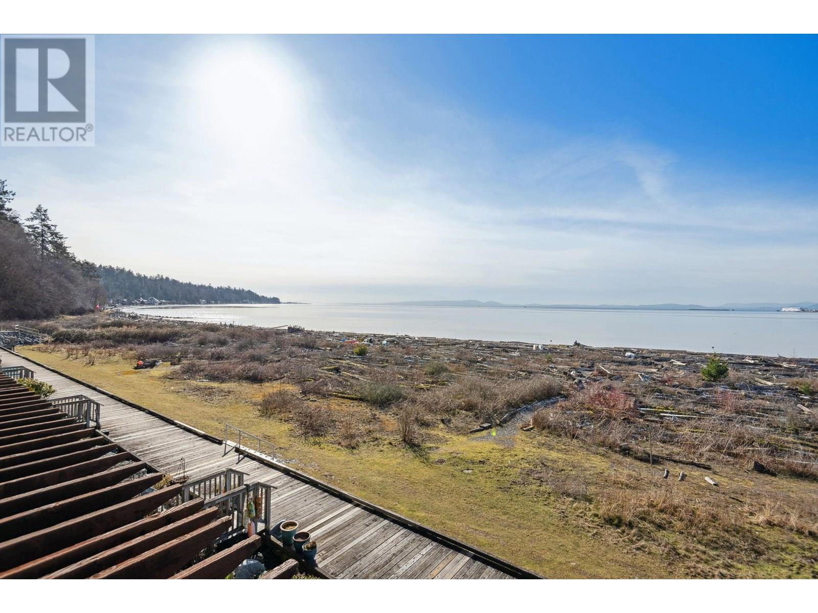 #210-1120 TSATSU SHORES Drive, Tsawwassen