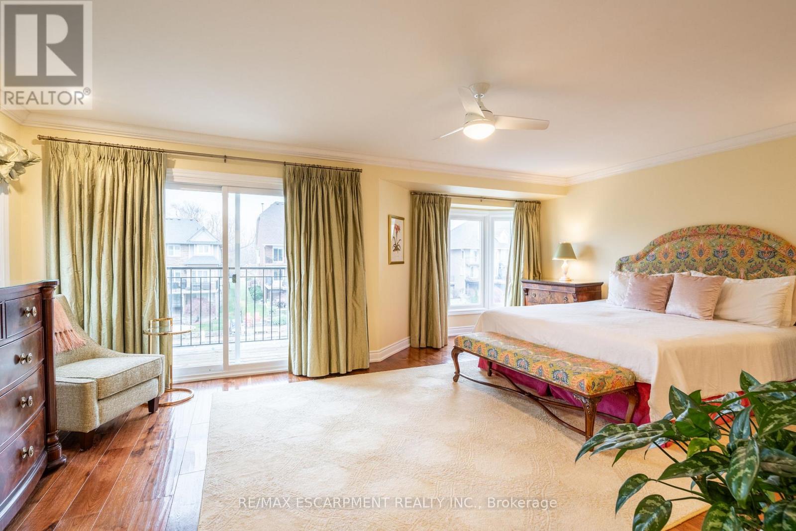 Photo 34 of 91 Edgewater Drive, Hamilton ON