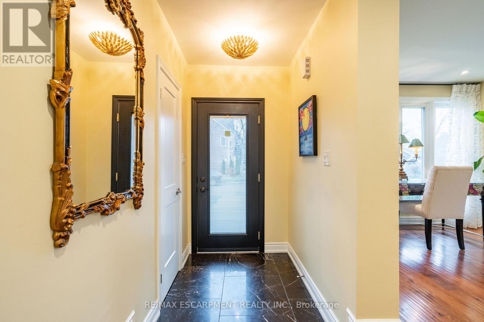 Photo 50 of 91 Edgewater Drive, Hamilton ON