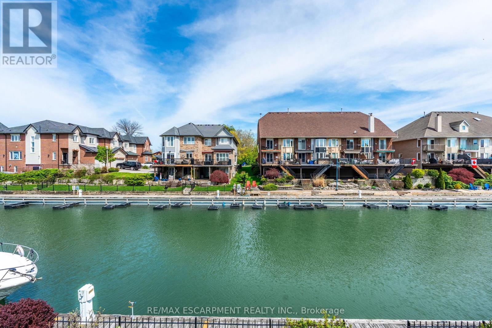 Photo 35 of 91 Edgewater Drive, Hamilton ON