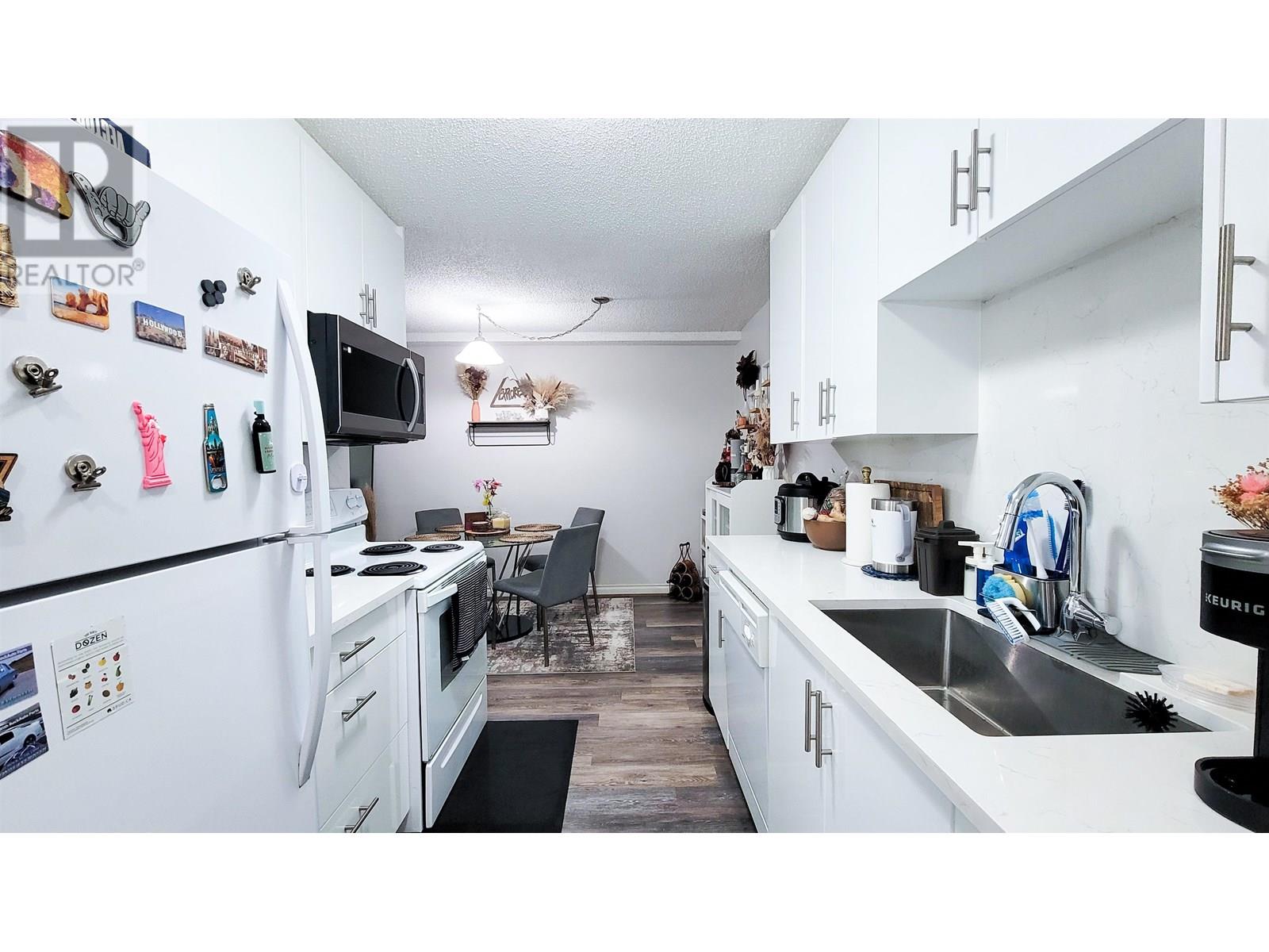 Photo 14 of 107 620 Eighth Avenue, New Westminster BC
