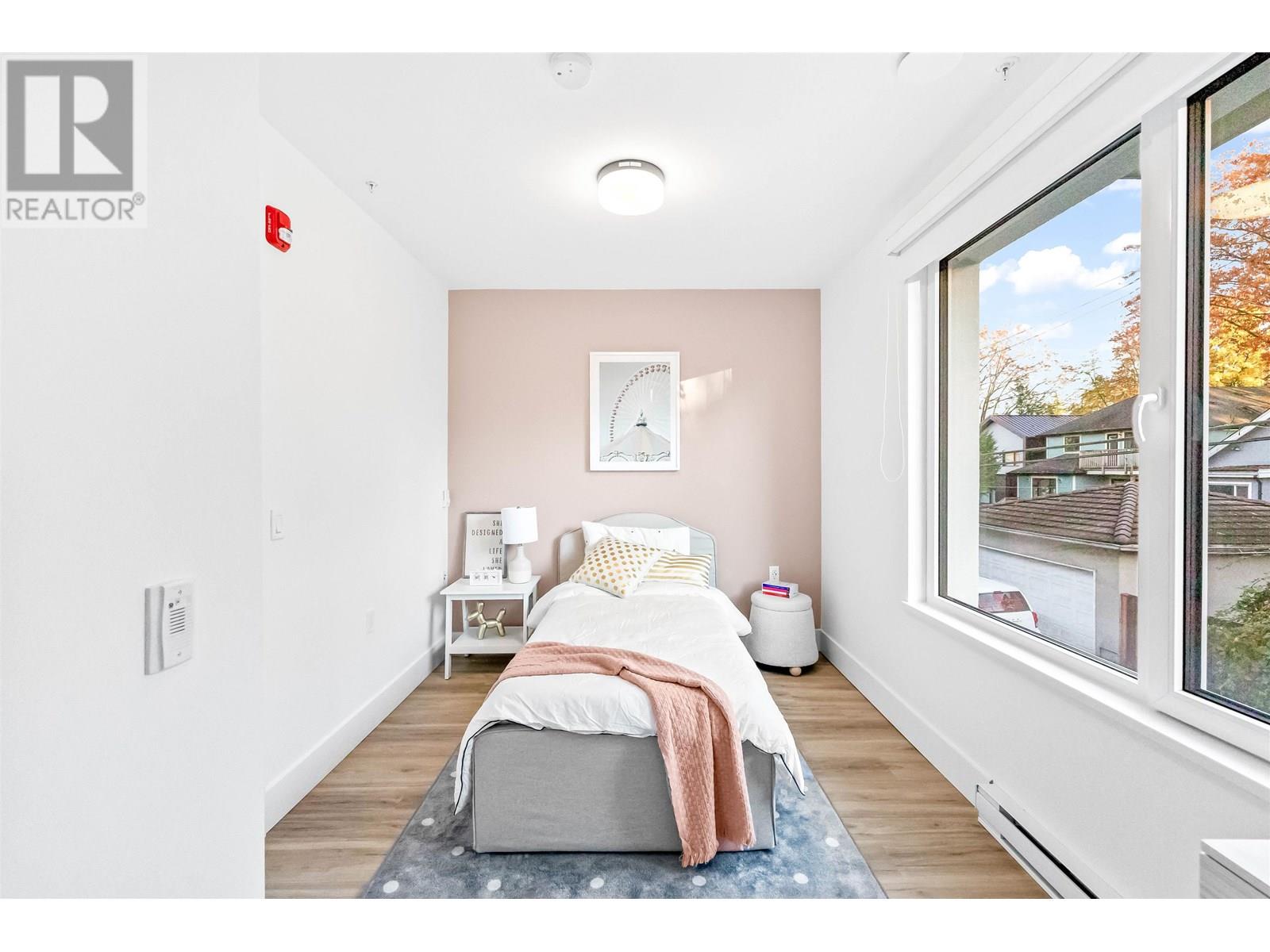 Photo 13 of 315 2250 E 1st Avenue, Vancouver BC
