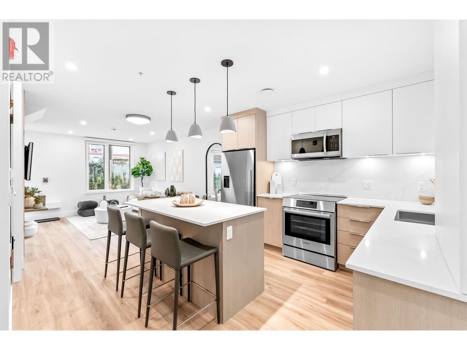 Photo 19 of 315 2250 E 1st Avenue, Vancouver BC