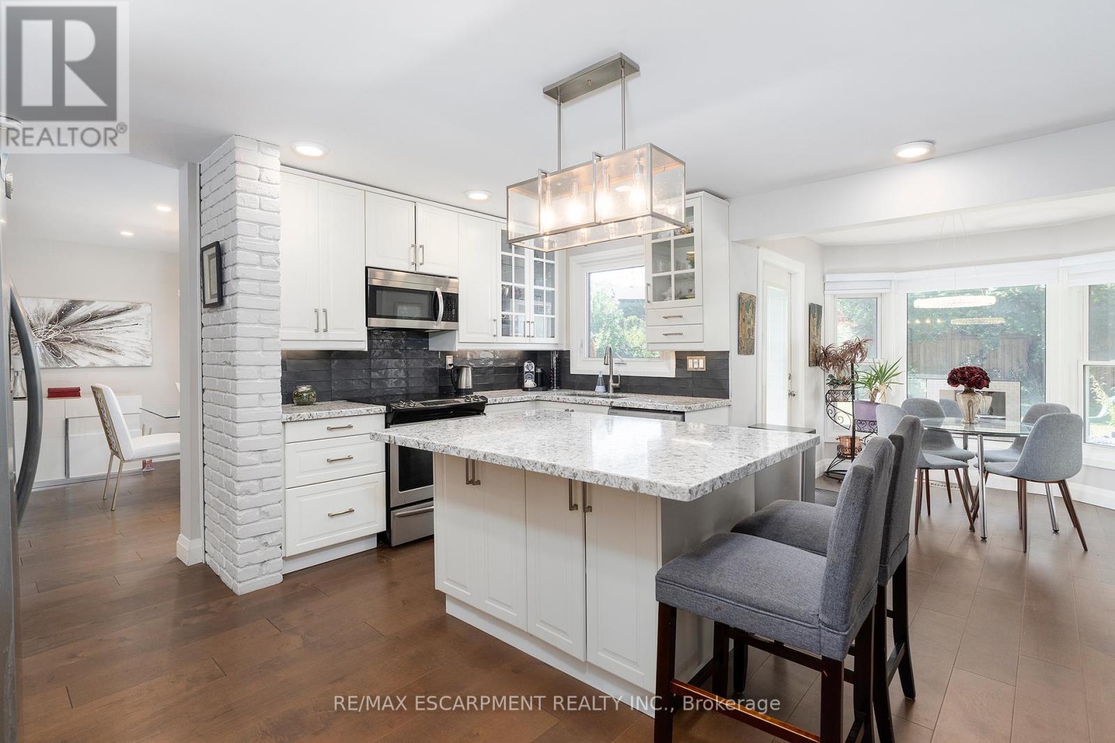 Photo 29 of 436 Goodram Drive, Burlington ON