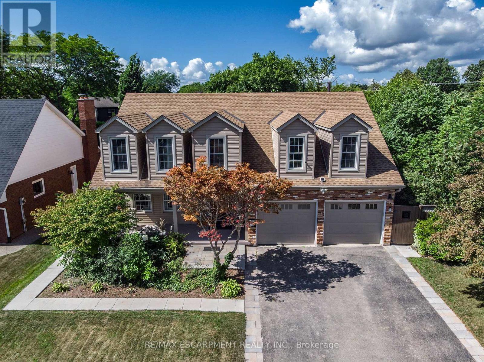 Photo 9 of 436 Goodram Drive, Burlington ON