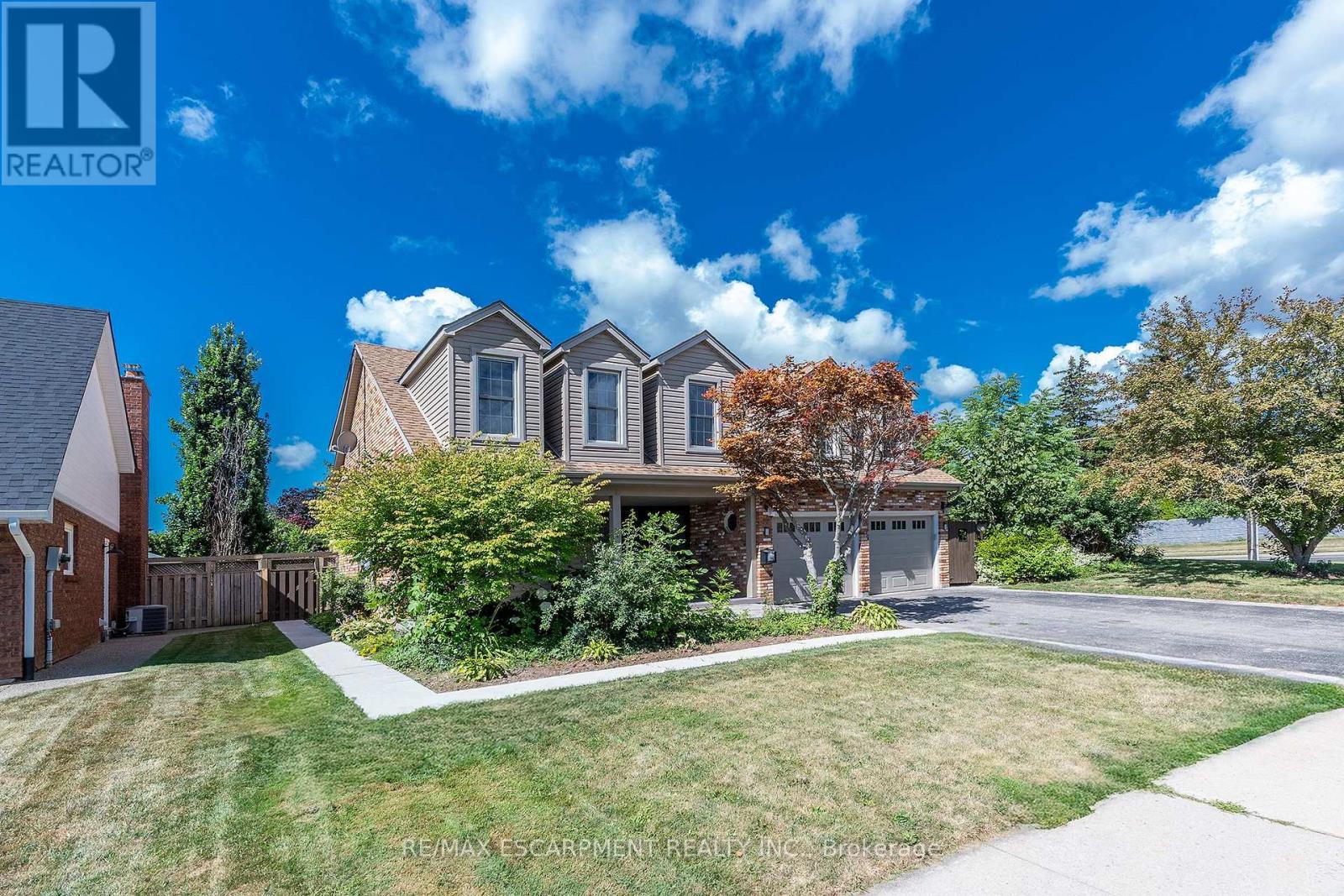 Photo 23 of 436 Goodram Drive, Burlington ON
