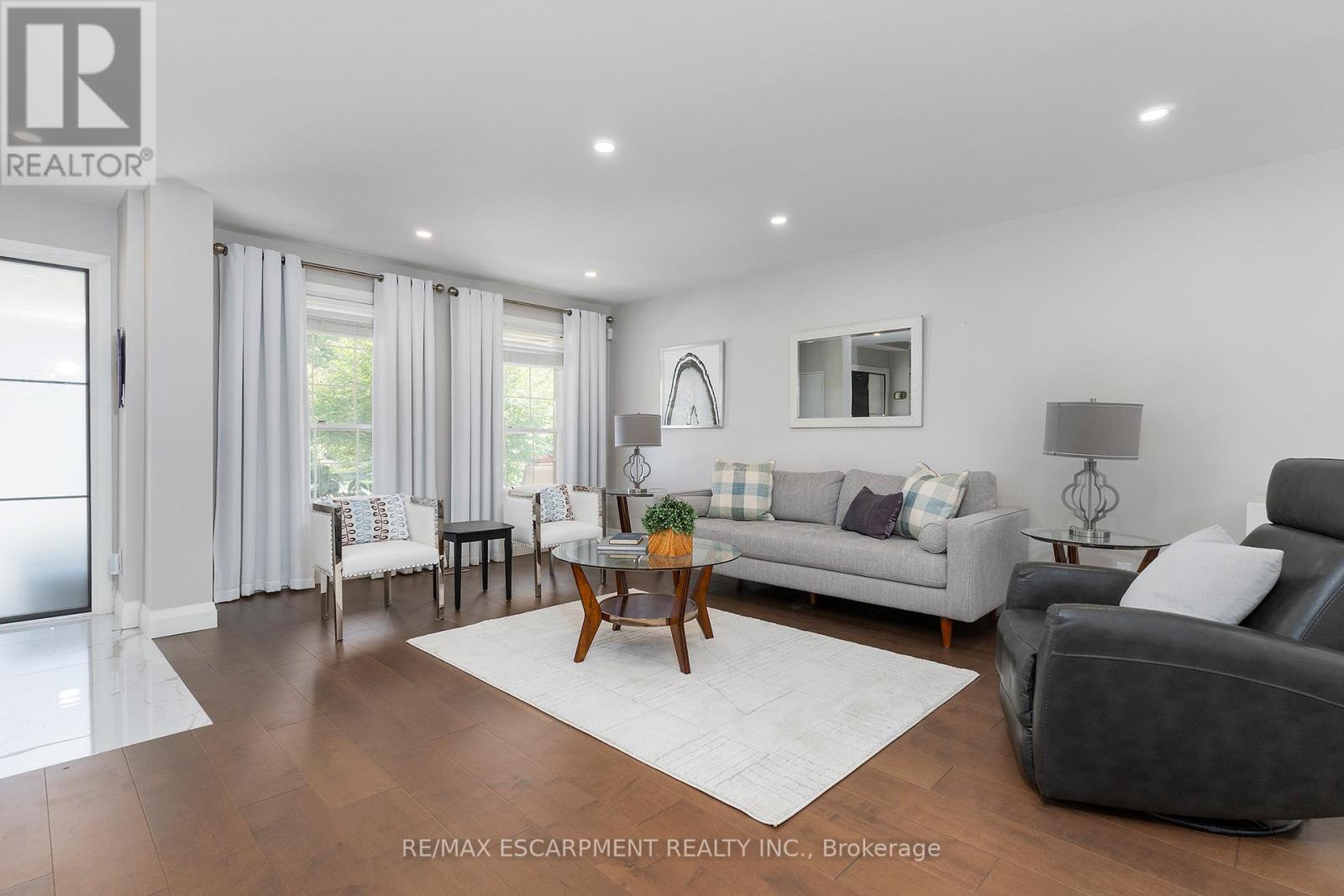 Photo 2 of 436 Goodram Drive, Burlington ON