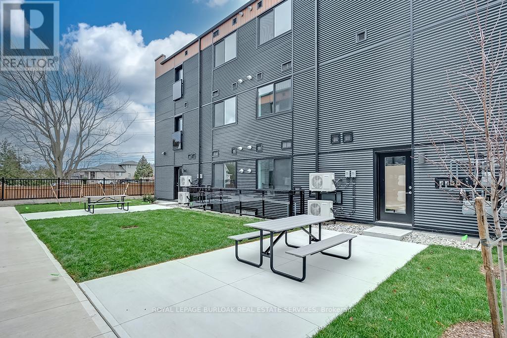 Photo 11 of 3 A 259 King Street E, Hamilton ON