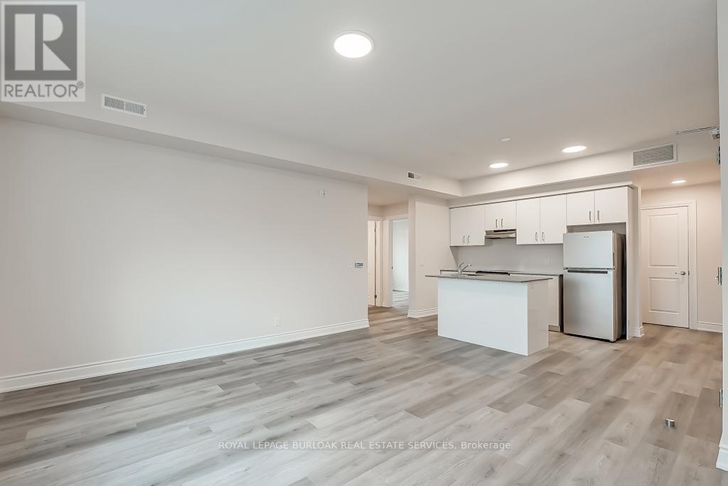 Photo 9 of 3 A 259 King Street E, Hamilton ON