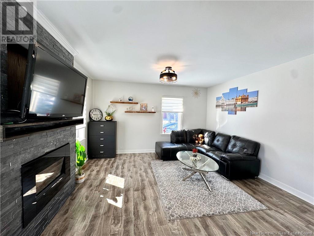 Photo 14 of 70 Ordonnance Avenue, Edmundston NB