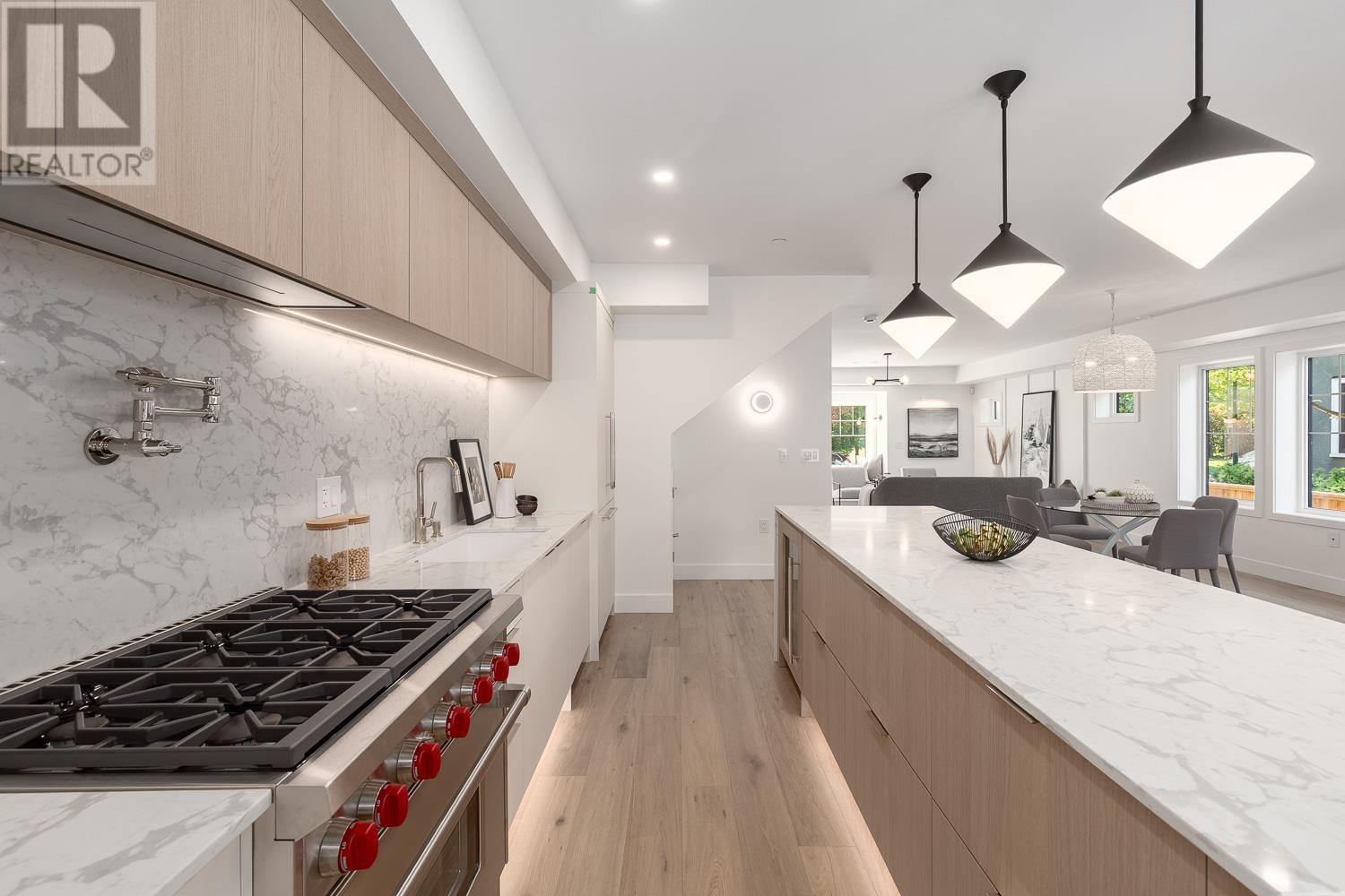 Photo 17 of 1141 W 33rd Avenue, Vancouver BC