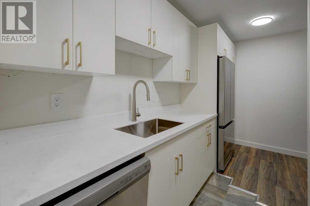 Single Family House for Sale in    Avenue NE Crescent Heights Calgary 