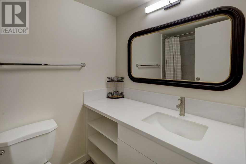 Single Family House for Sale in    Avenue NE Crescent Heights Calgary 
