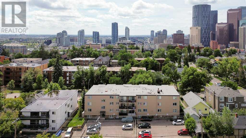 Single Family House for Sale in    Avenue NE Crescent Heights Calgary 