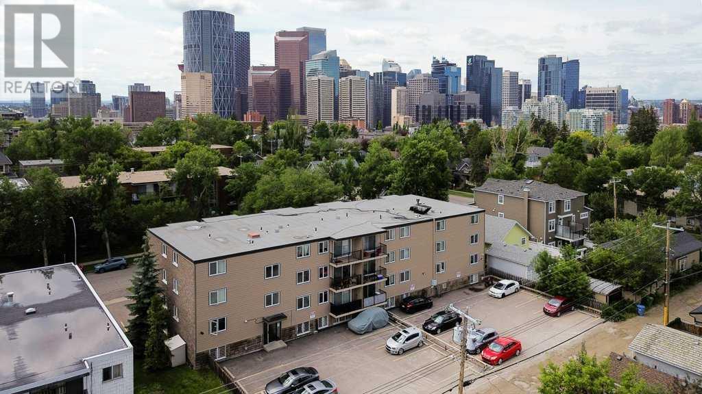 Single Family House for Sale in    Avenue NE Crescent Heights Calgary 