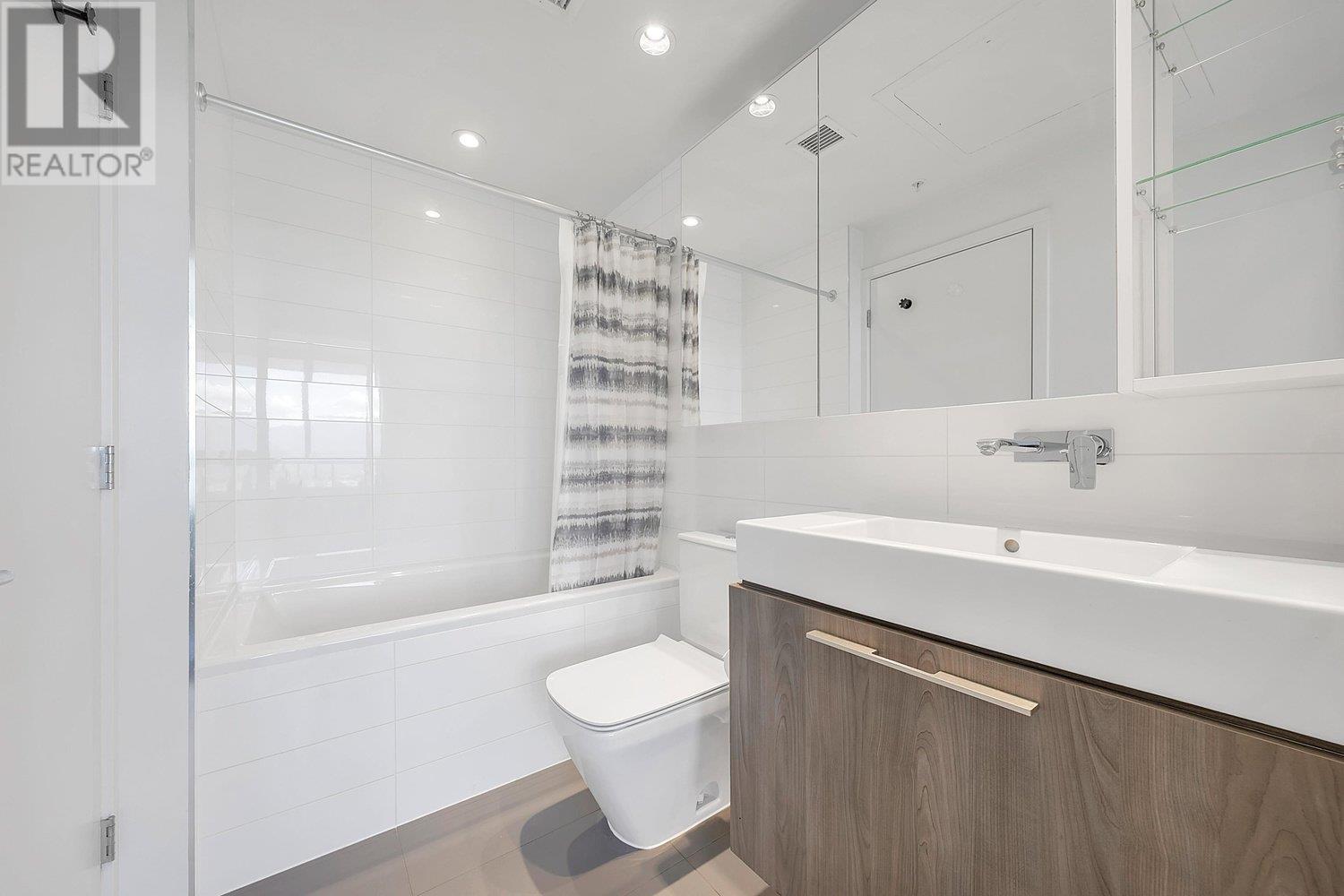 Photo 14 of 3111 1955 Alpha Way, Burnaby BC