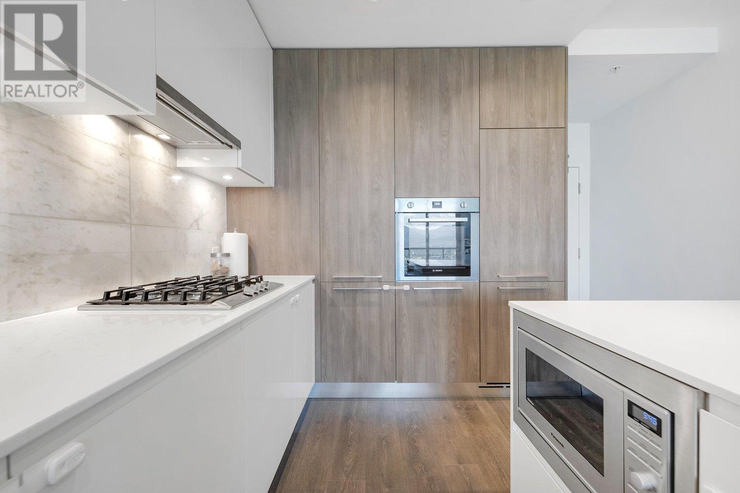 Photo 3 of 3111 1955 Alpha Way, Burnaby BC
