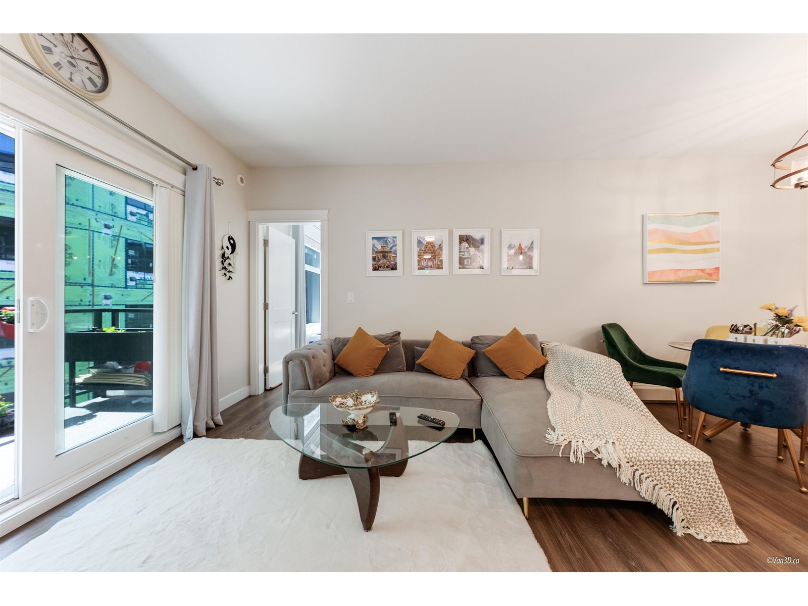 Photo 11 of 402 11077 Ravine Road, Surrey BC