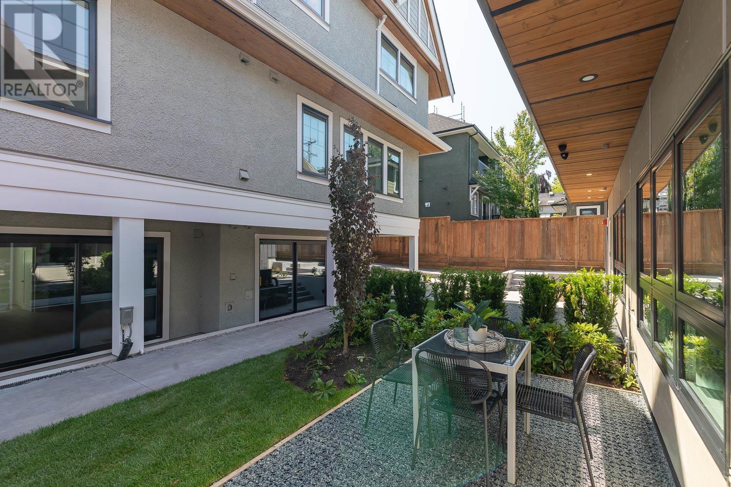 Photo 22 of 1135 W 33rd Avenue, Vancouver BC
