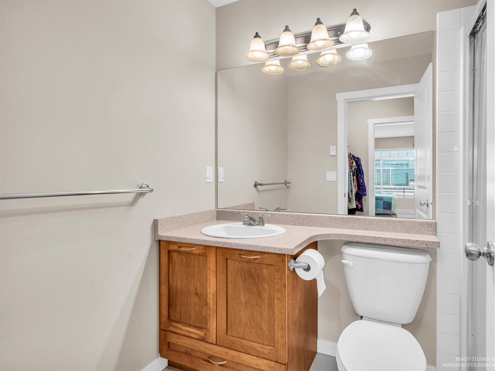 Photo 19 of 44 8277 161 Street, Surrey BC