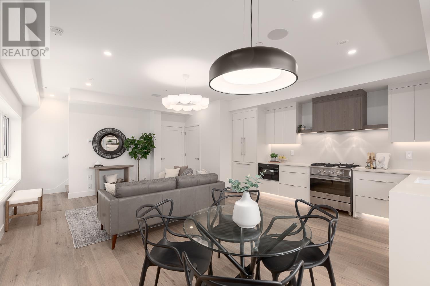 Photo 1 of 1135 W 33rd Avenue, Vancouver BC