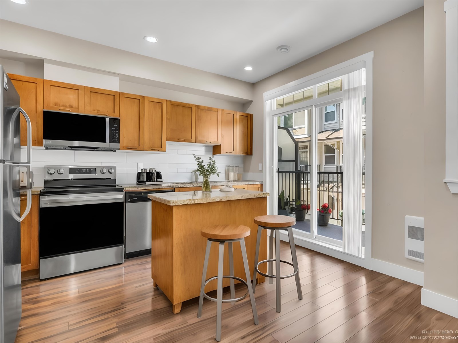 Photo 3 of 44 8277 161 Street, Surrey BC